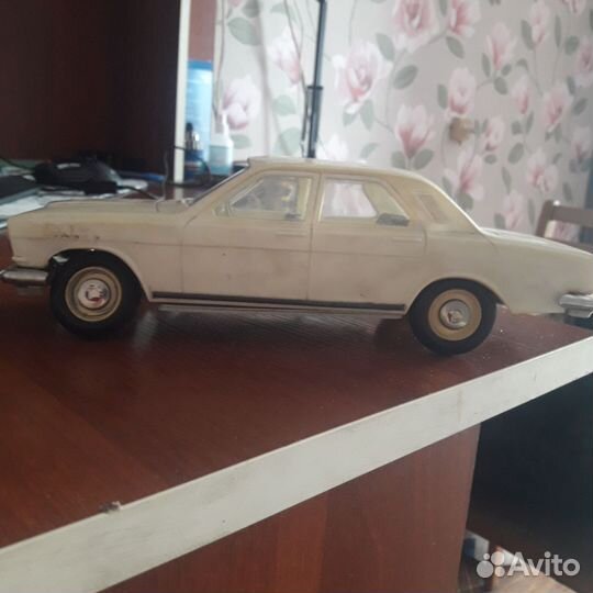 Модель газ-24 Волга