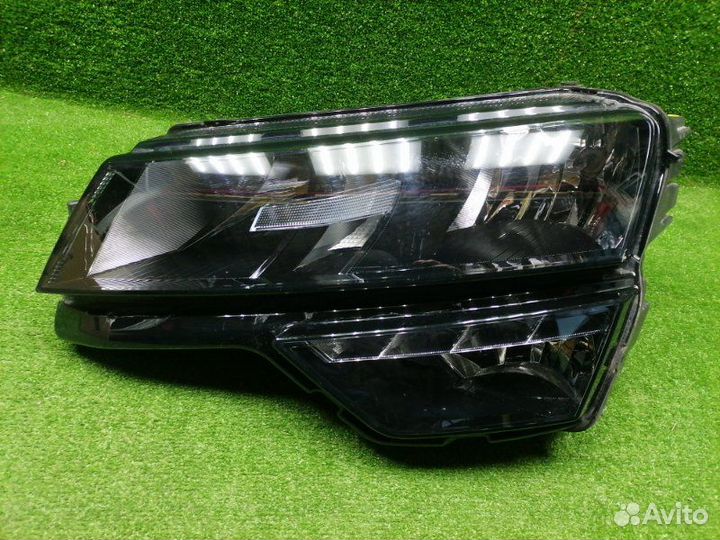 Фара левая Skoda Karoq