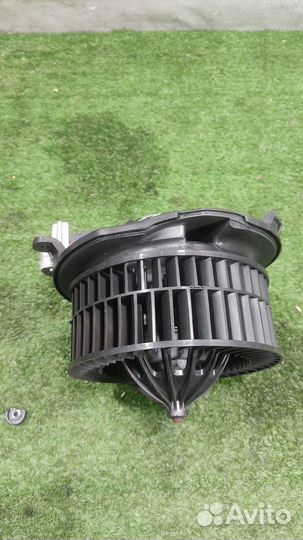 Моторчик печки Mercedes Benz E-class W211 2004