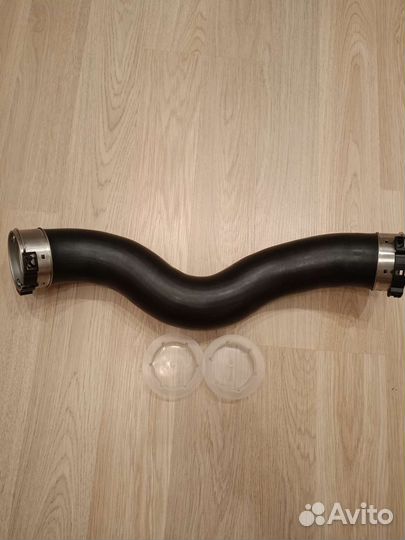 Патрубок интеркулера 11618572859 BMW