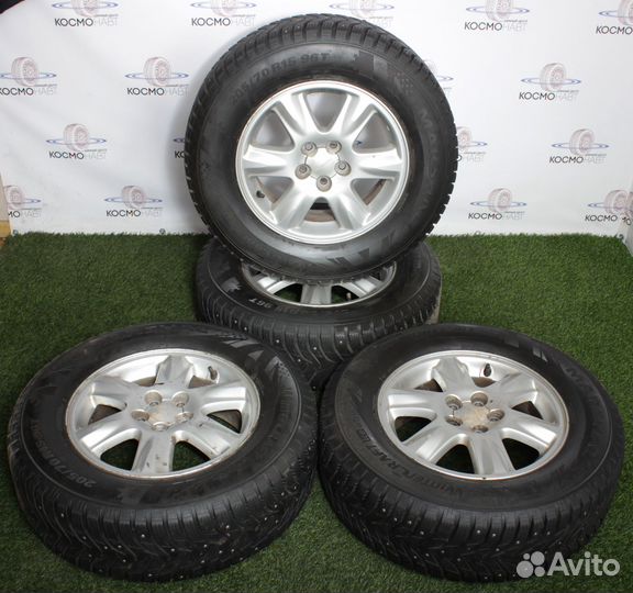 Комплект колес на Subaru 205/70R15 зима