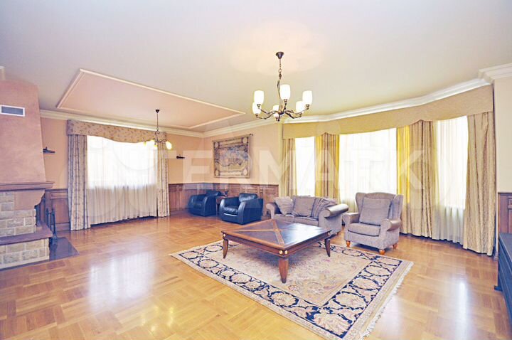 7-к. квартира, 525 м², 3/3 эт.