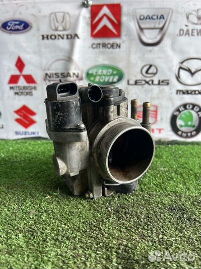 Дроссельная заслонка Opel Vectra B X16XEL 1997