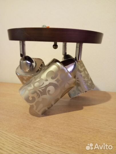 Потолочный светильник