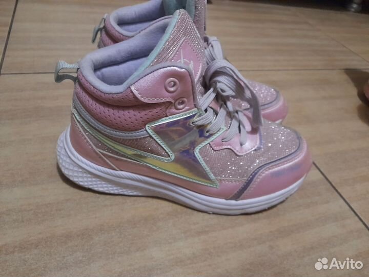 Ботинки для девочки