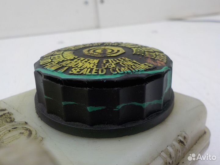 Бачок тормозной Peugeot 308 2007