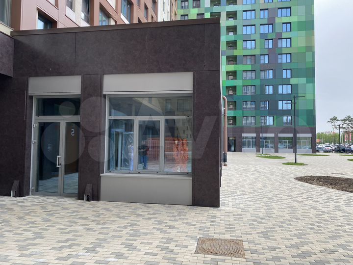 Сдается в аренду торговое помещение, 203 м²