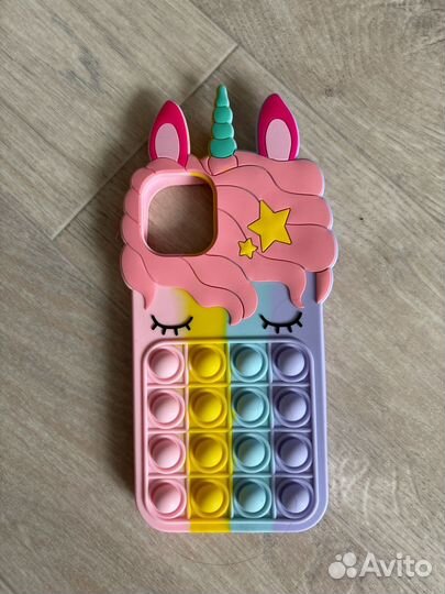 Чехлы на iPhone 11