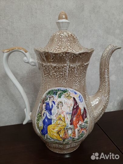 Чайный сервиз на 6 персон из фарфора