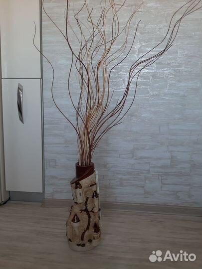 Ваза напольная с декором