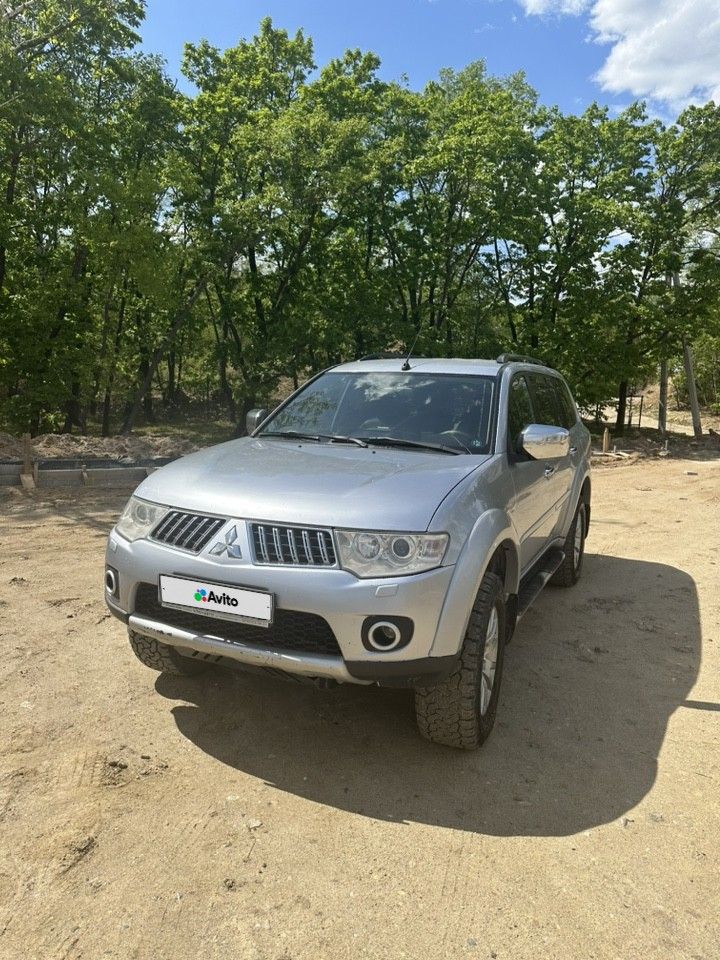 Mitsubishi Pajero Sport: фото владельца