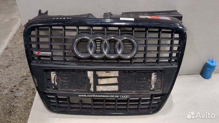 Решетка радиатора Audi A4 (B7), 2007