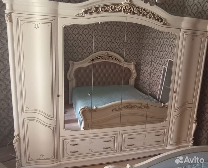 Шкаф 6 дверный