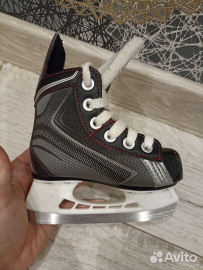 Хоккейные коньки Bauer Vapor x30 детские