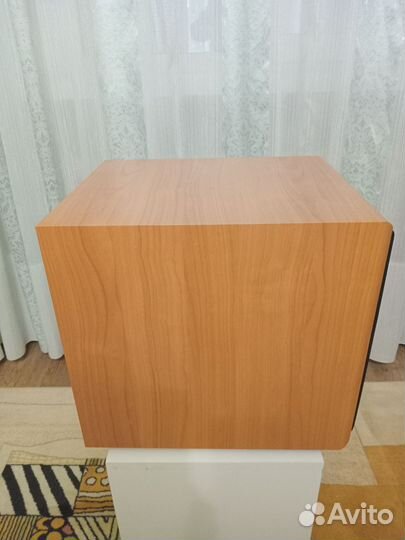 Активный сабвуфер