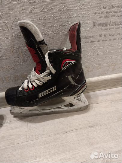 Хоккейные коньки bauer 1x размер 8D