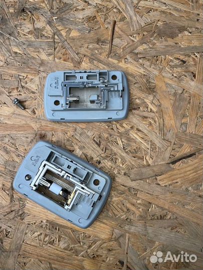 Плафон подсветки салона задний Honda Cr-V III 2.4