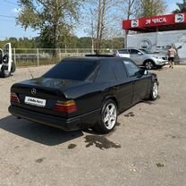 Mercedes-Benz W124 2.5 MT, 1988, 294 700 км, с пробегом, цена 270 000 руб.