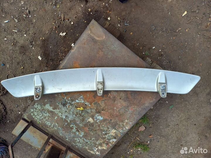 Продам сполер