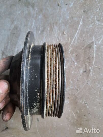 Шкиф двухконтурного насоса на Mercedes w220