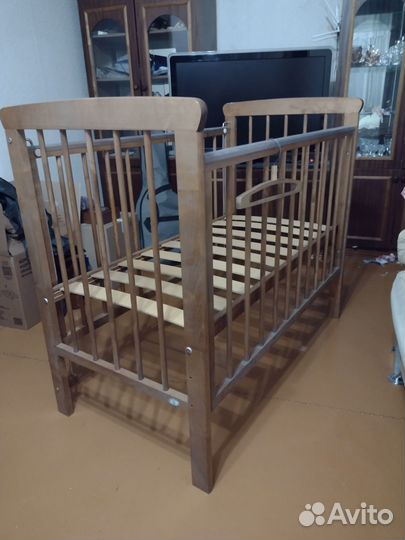 Детская кроватка