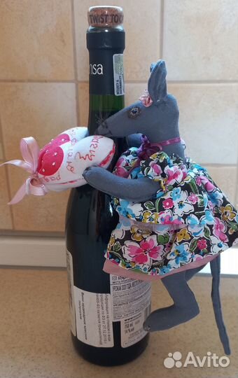 Мышь декоративная на бутылку