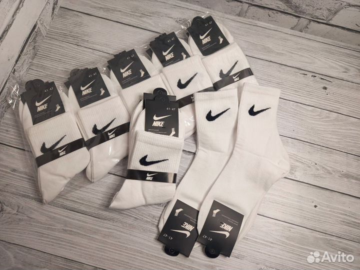 Высокие носки Nike белые