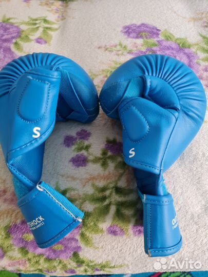 Боксерские перчатки и шлем детские