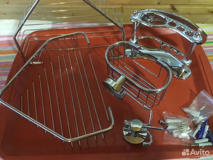 Набор металлических принадлежн. для ванны.Новые