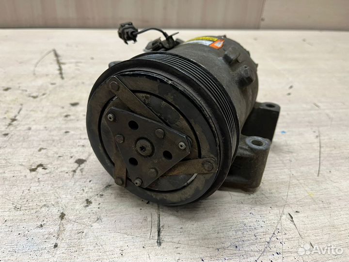 Компрессор кондиционера Nissan primera p12