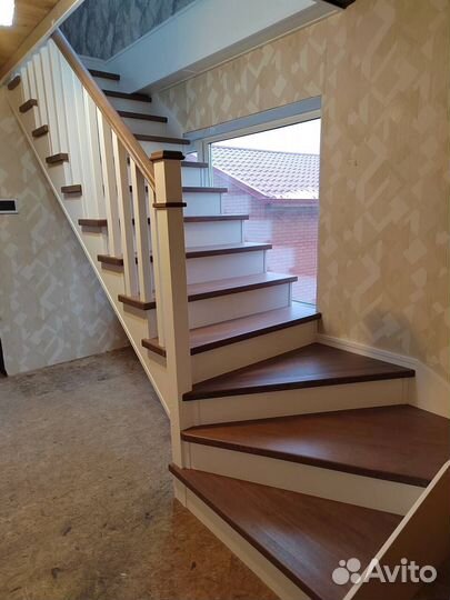 Лестница для офиса