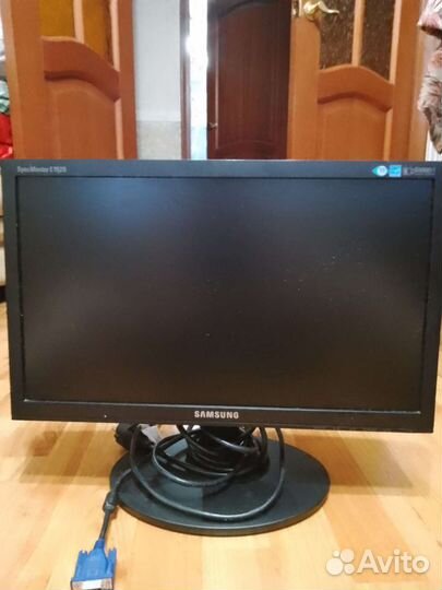ЖК монитор Samsung