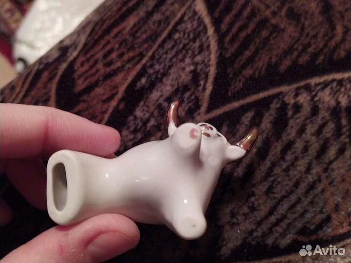 Статуэтка Бык