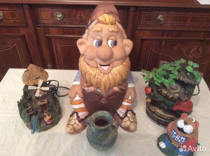 Фигурки для интерьера,для сада