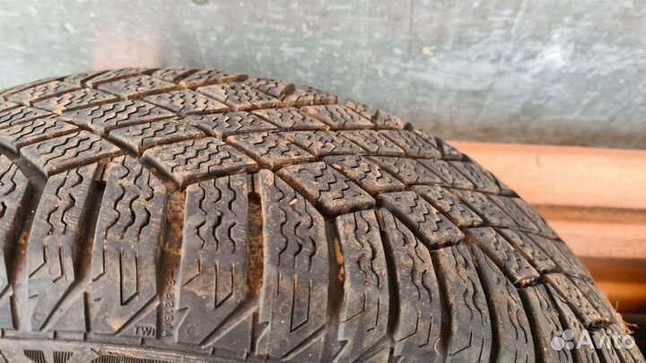 Continental ContiVikingContact 7 185/65 R15