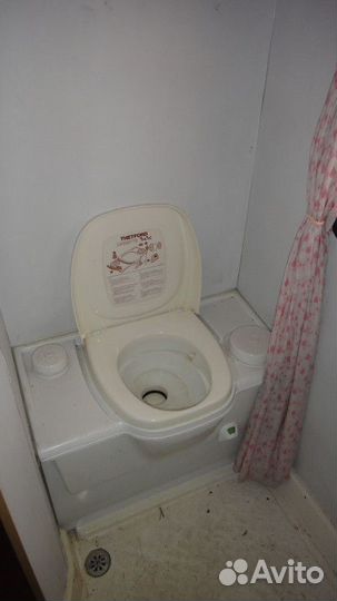 Альковный Mitsubishi Canter, 1990