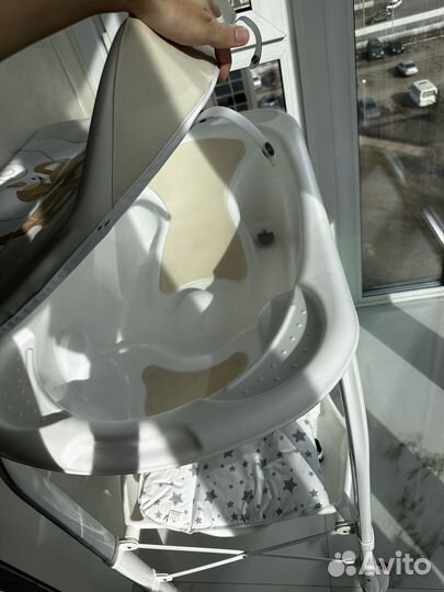 Пеленальный столик с ванночкой