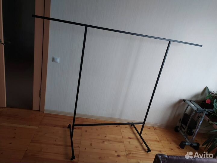 Вешалка напольная