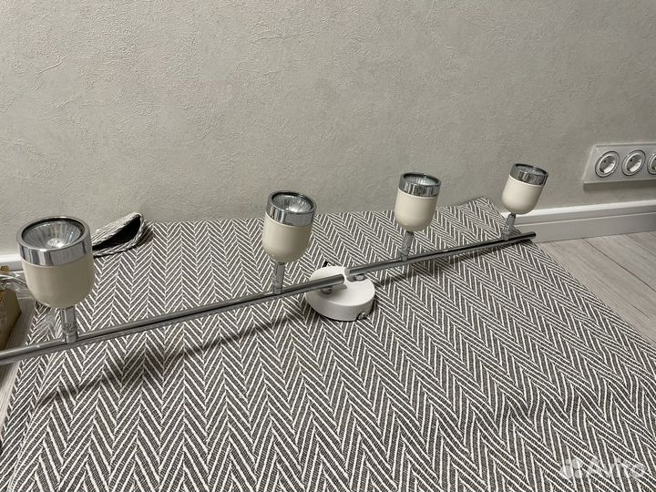 Светильник потолочный