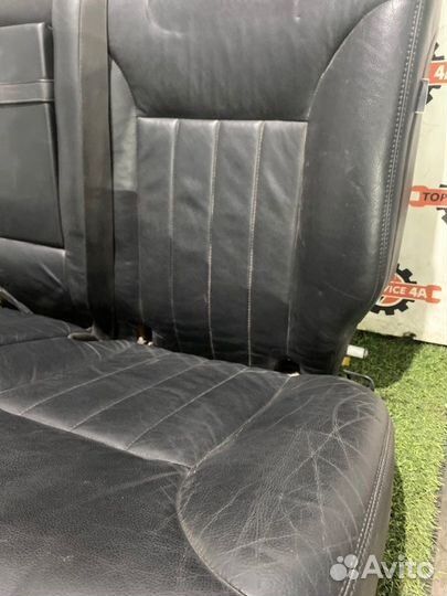 Сиденья второго ряда Mercedes-Benz M-Class W164