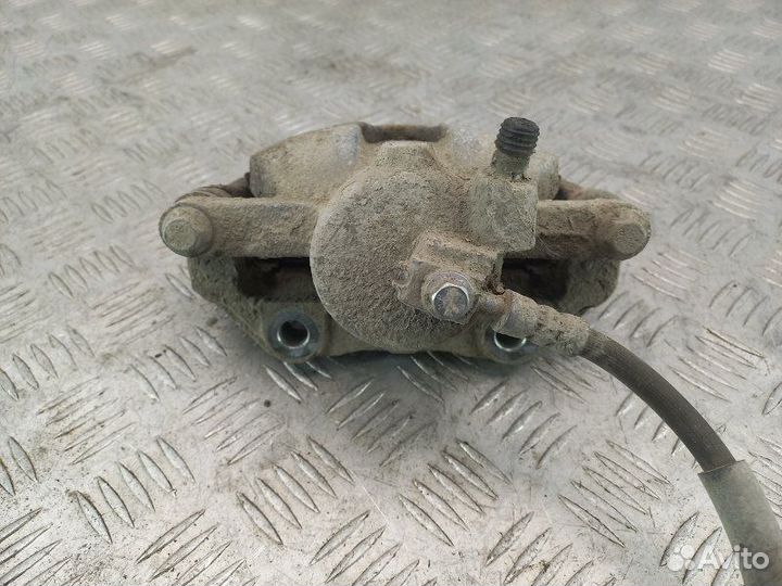 Суппорт передний правый Volkswagen Polo 5 1.6 CFN