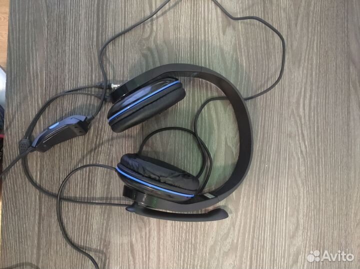 Игровые наушники