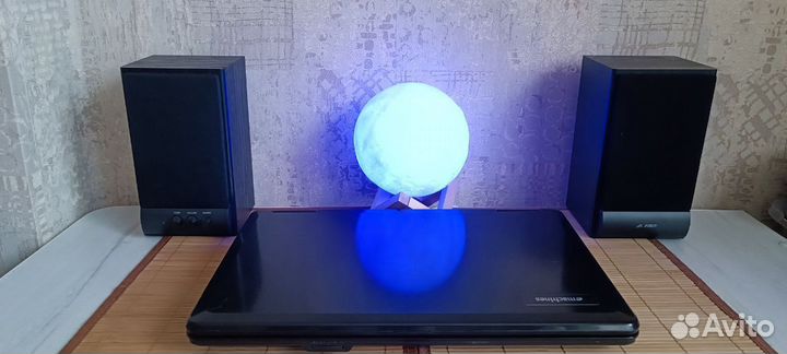 Ноутбук eMachines E527