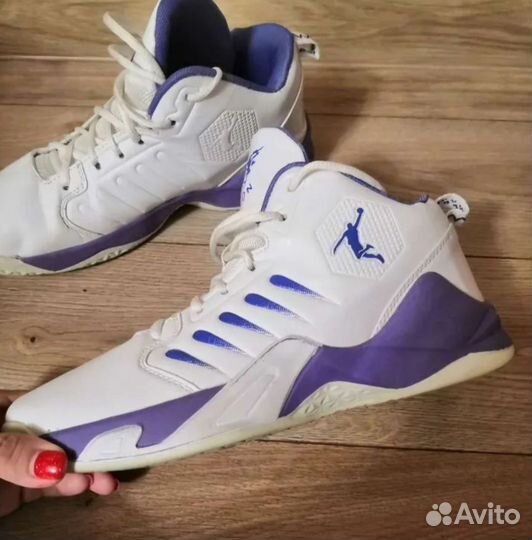 Продам кроссовки весна/осень 42размер