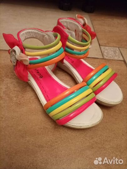 Босоножки для девочки