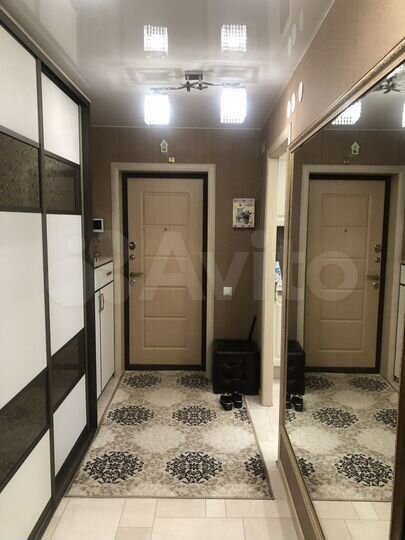 2-к. квартира, 60 м², 4/10 эт.