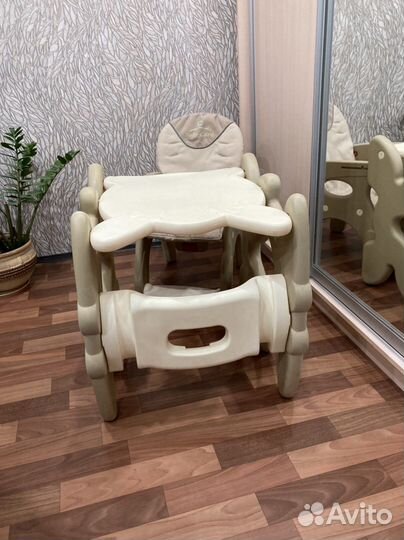 Стульчик доя кормления