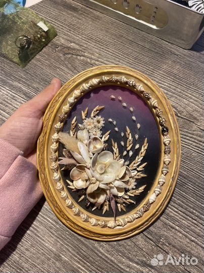 Картина с ракушками и рамкой из Крыма