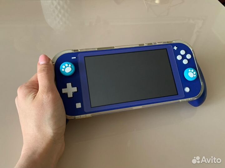 Nintendo switch lite + карта на 128 гб