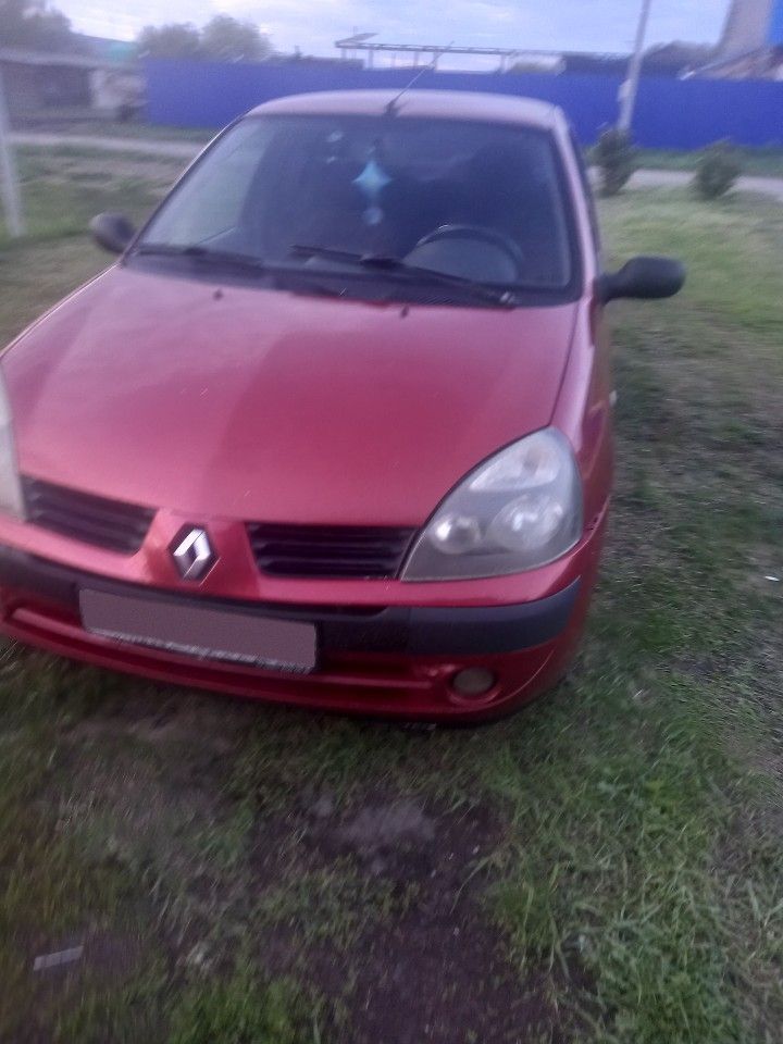 Renault Symbol: фото владельца